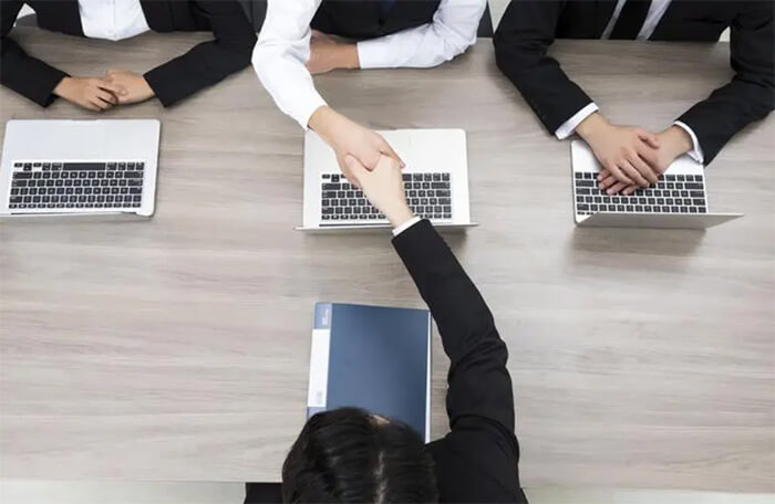 NLP工程师晋升管理层的路径与核心能力培养指南(图1) 职场攻略